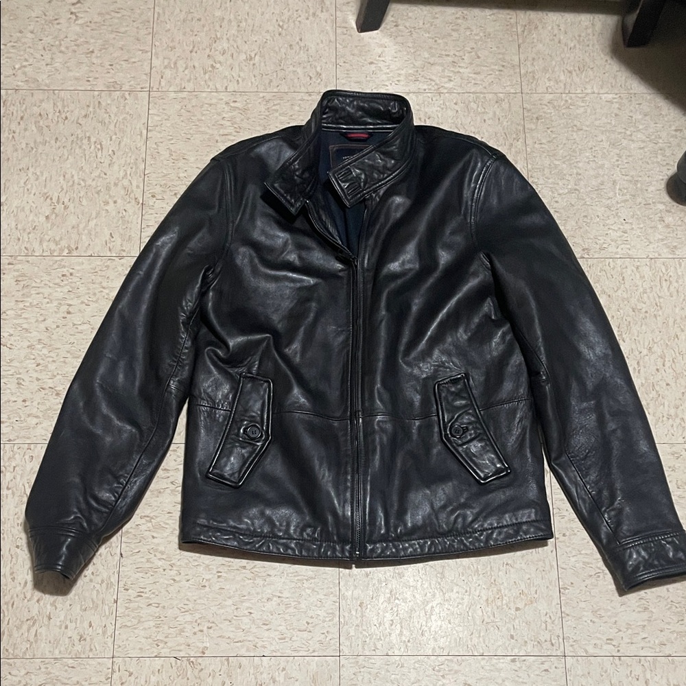 Tommy Hilfiger Leather Harrington Collar